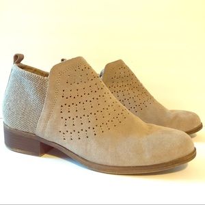 TOMS Deia Zip Booties